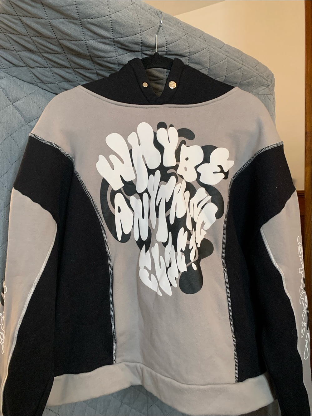 Men's Black and Gray Graphic Pullover Hoodie Sweater